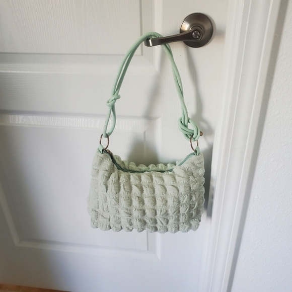 Handmade Textured Knit Shoulder Bag - Mint Green‎ For Woman - Picture 1 of 5